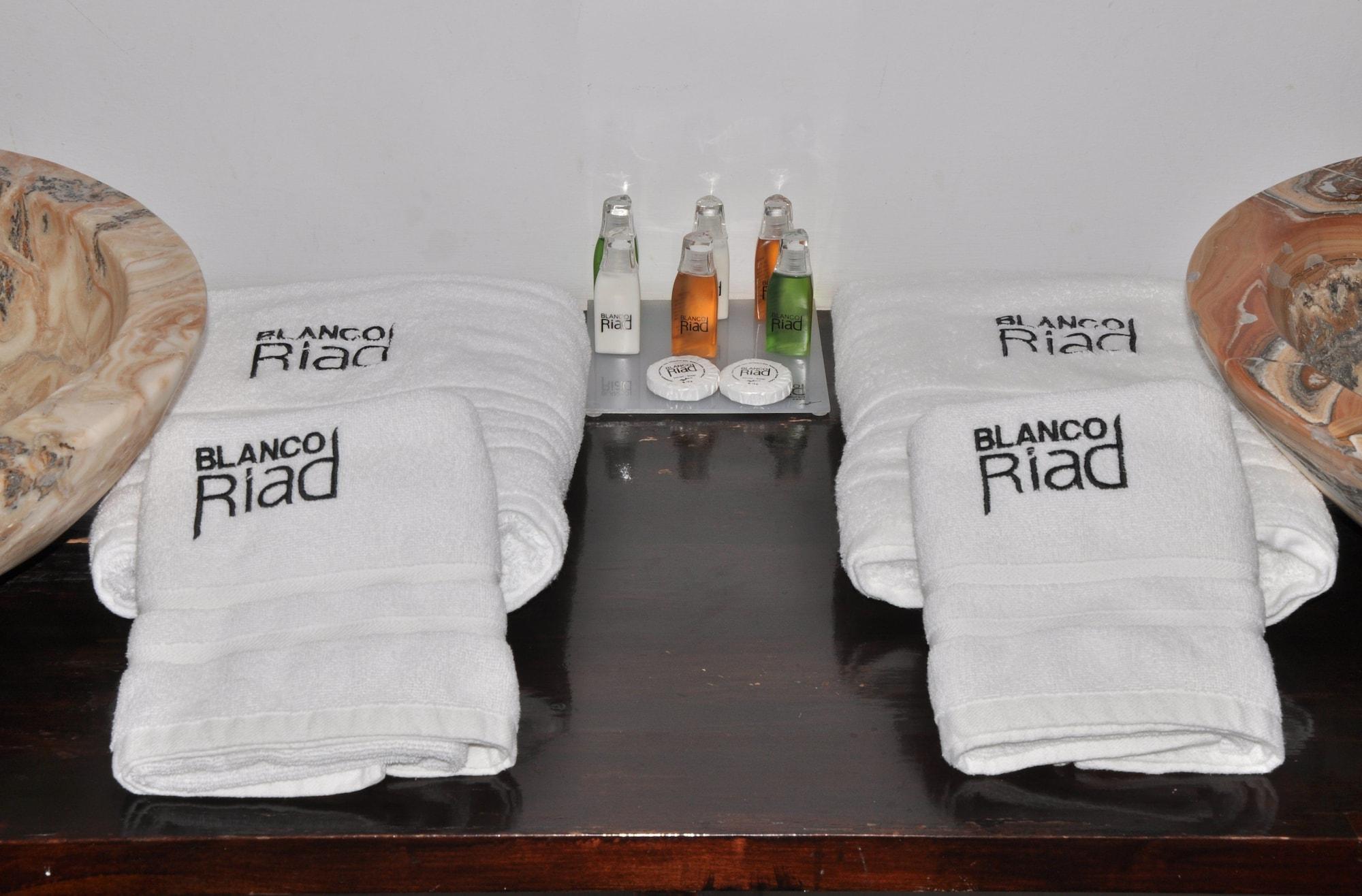 Hotel Blanco Riad Tétouan Esterno foto