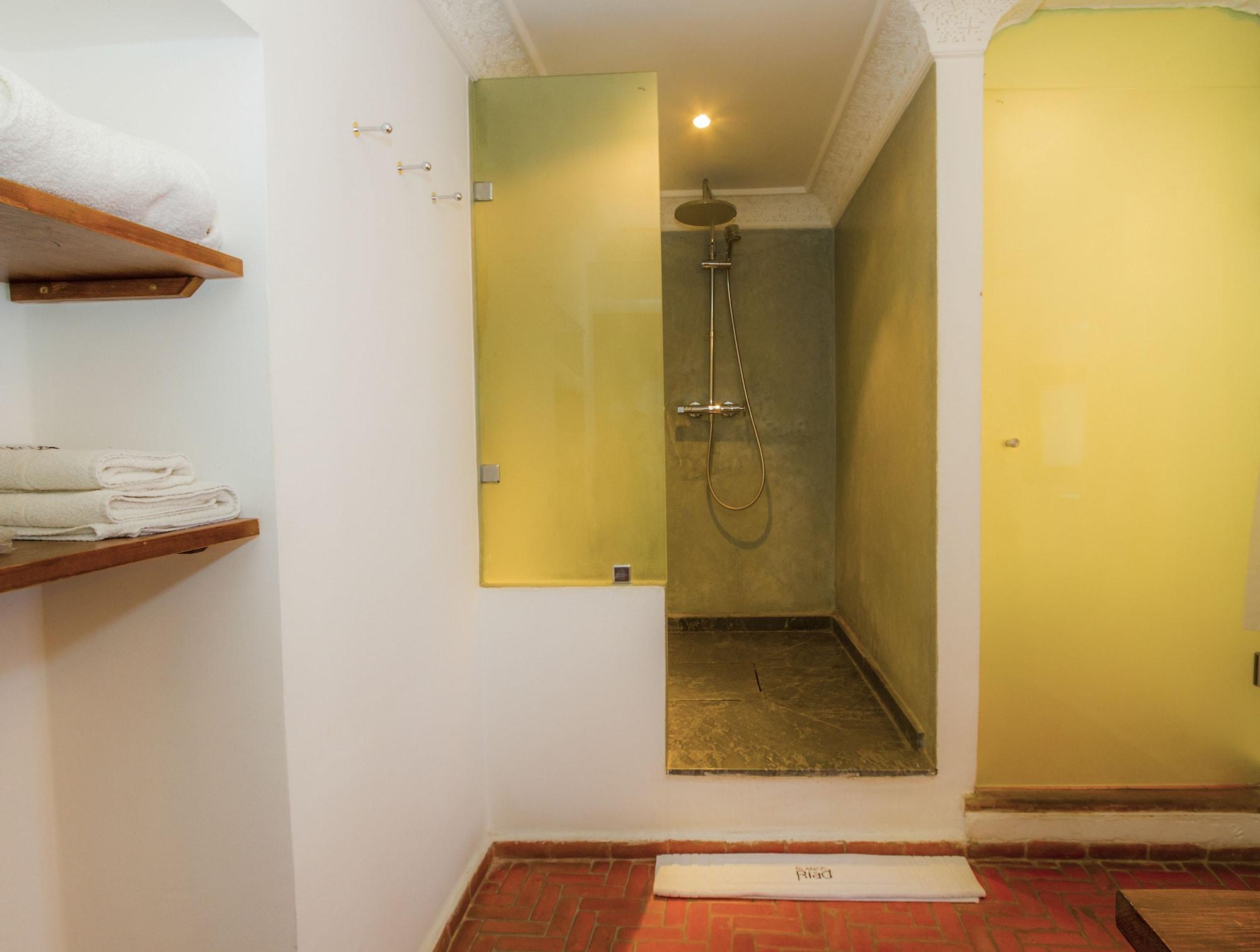 Hotel Blanco Riad Tétouan Esterno foto
